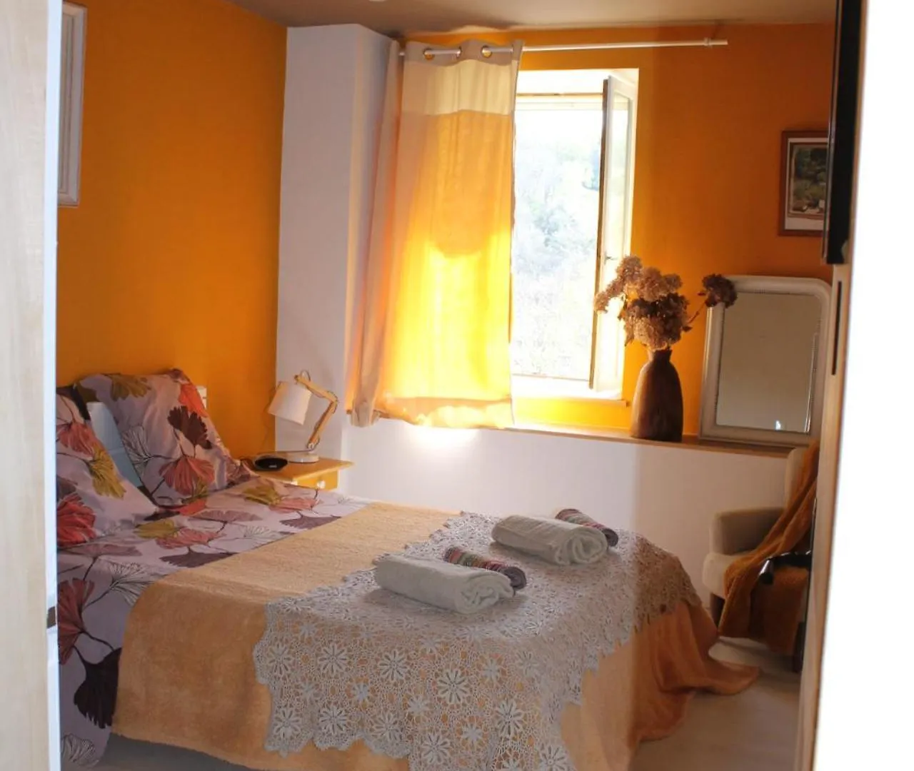 Chambres D'Hotes Par Hasard Saint-Bressou  Alojamento de Acomodação e Pequeno-almoço