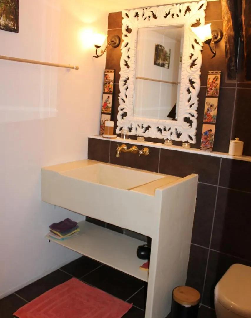 Alojamento de Acomodação e Pequeno-almoço Chambres D'Hotes Par Hasard Saint-Bressou